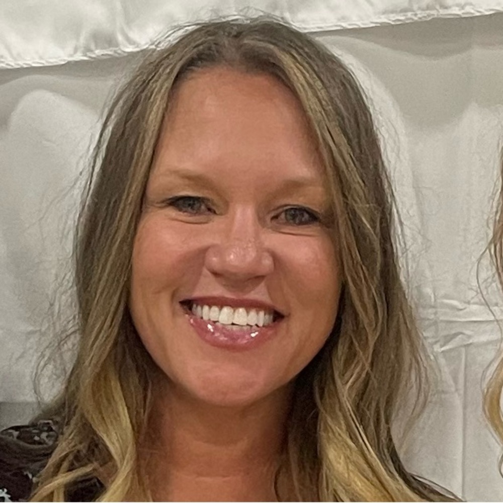 Meet your Posher, Alyson